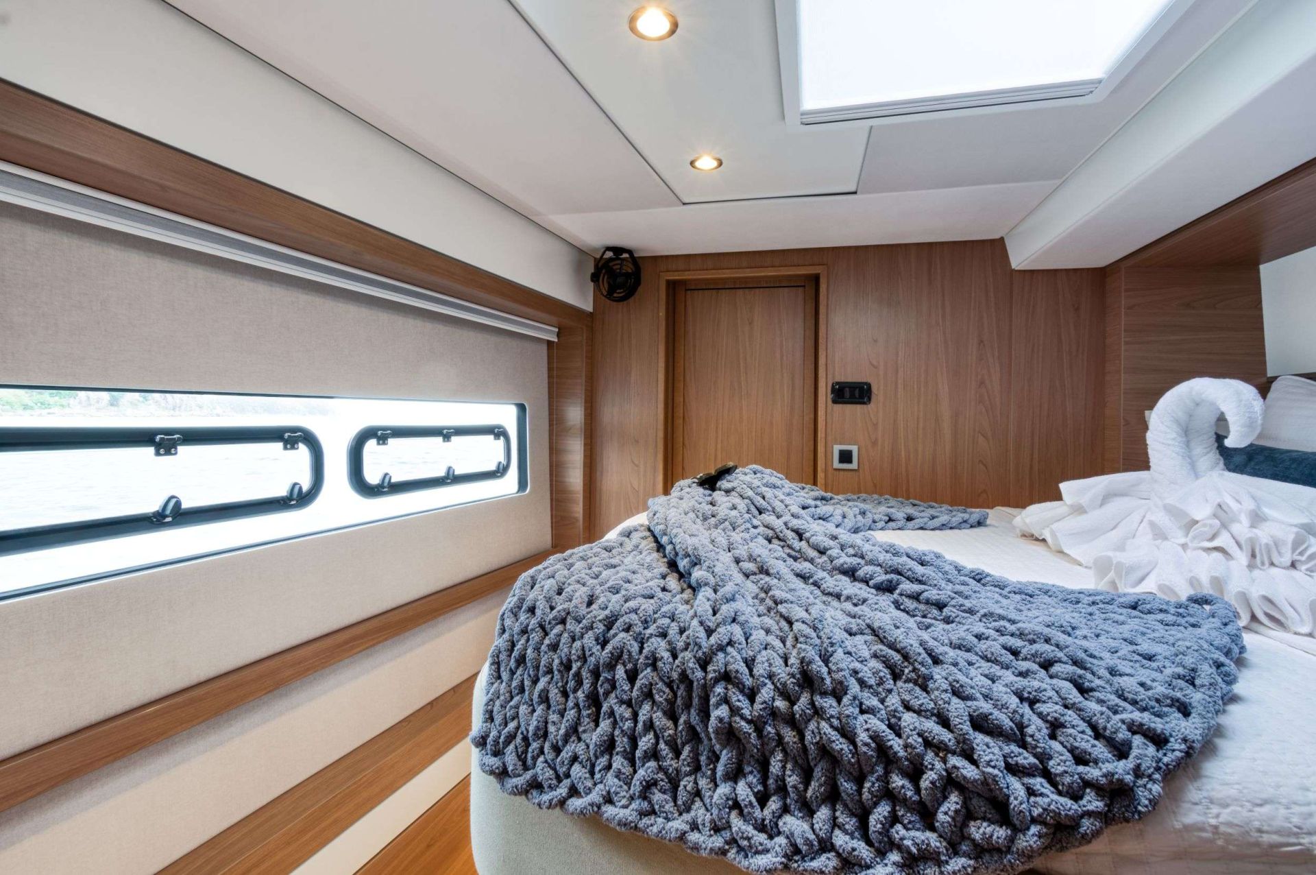 Yacht Image 11