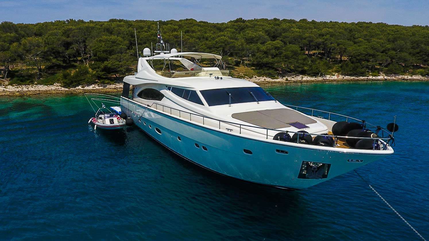 Yacht Photo