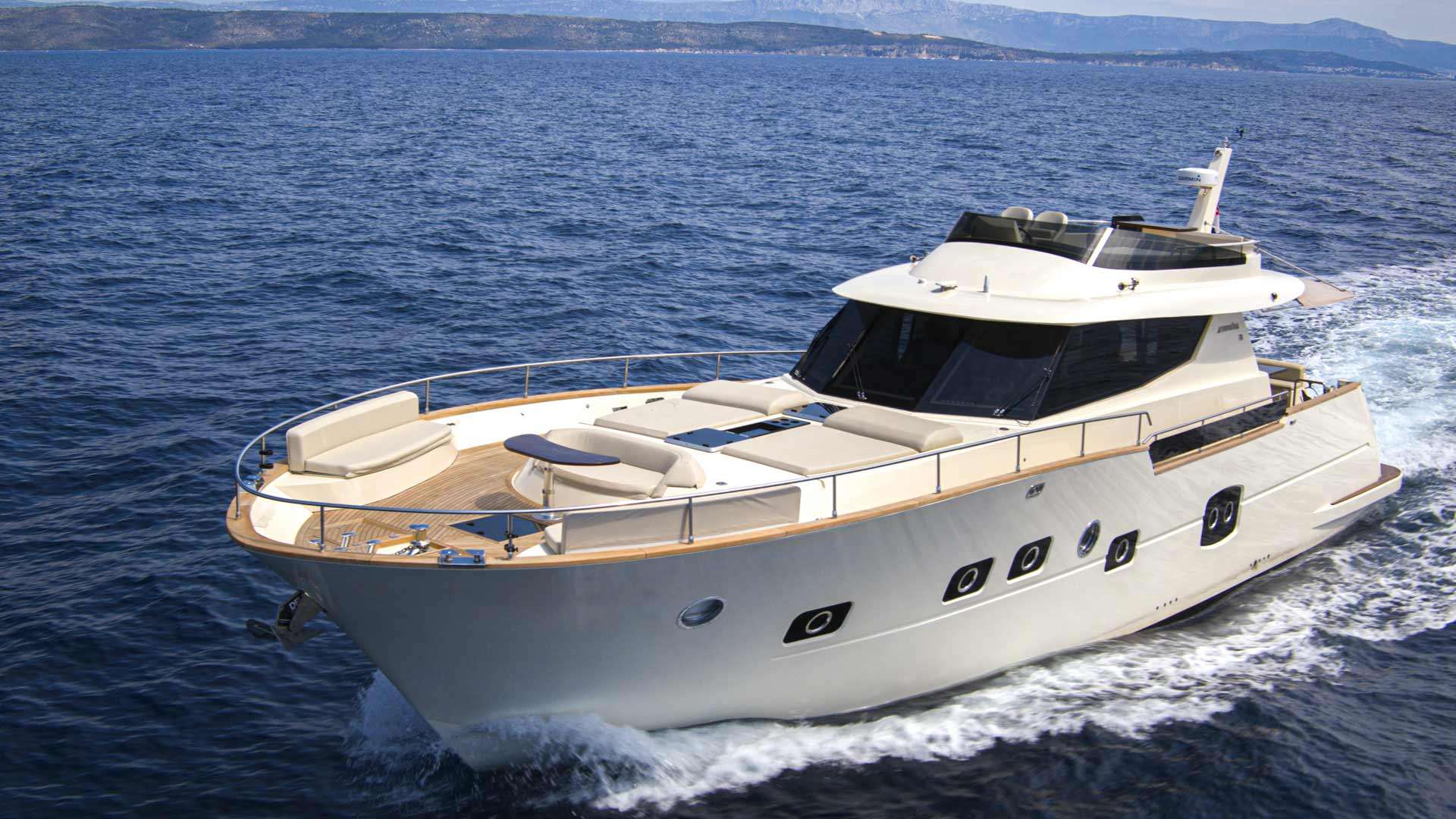 Yacht Photo