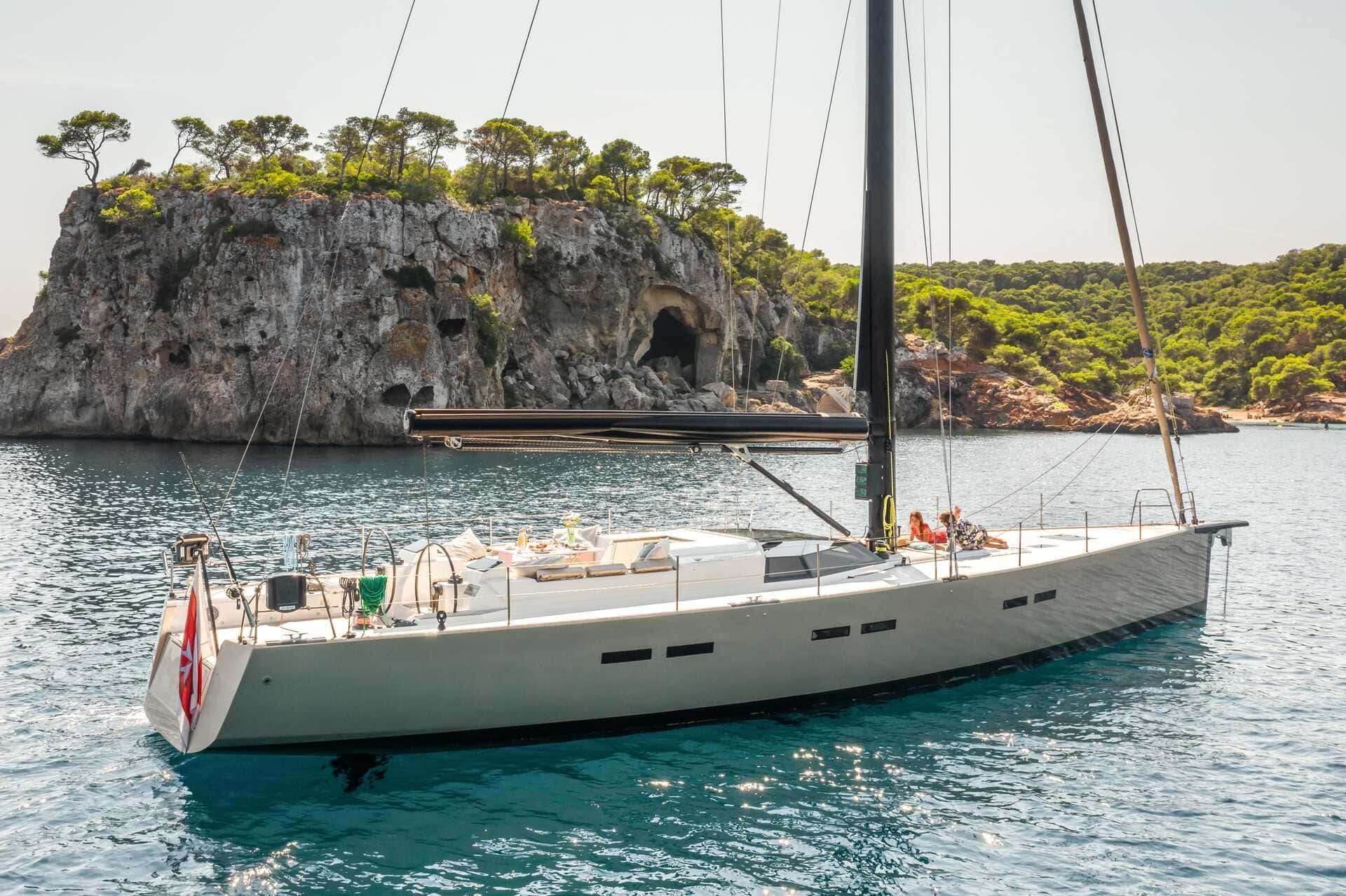 Yacht MIYABI