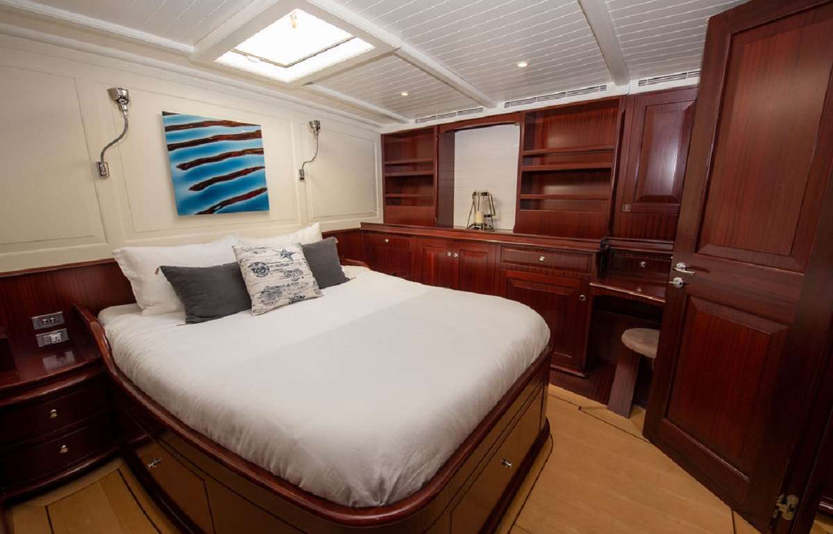 Yacht Photo