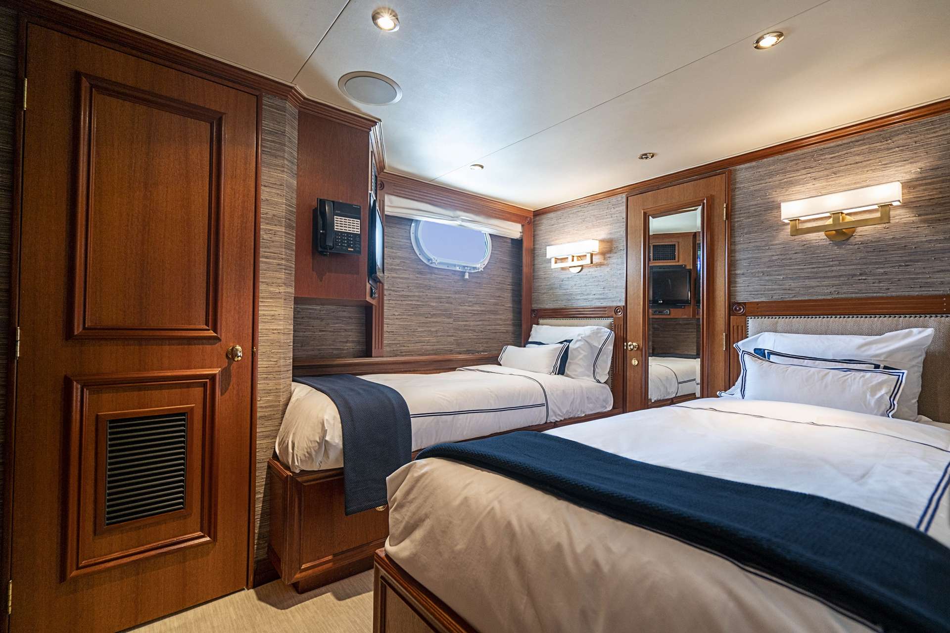 Yacht Photo