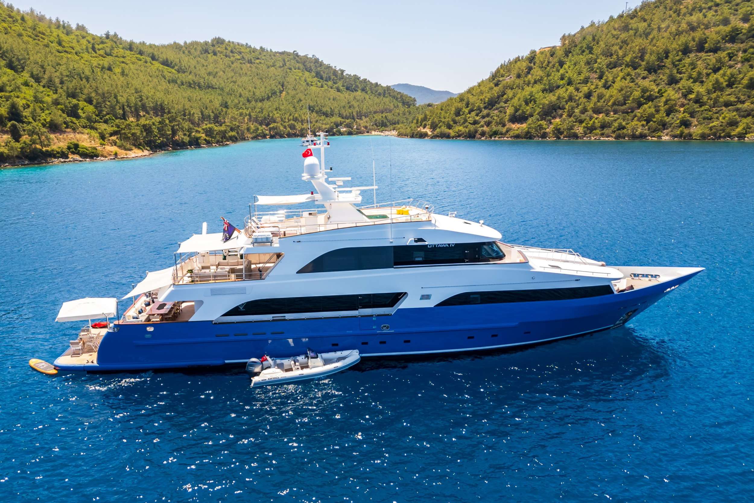 Yacht Photo