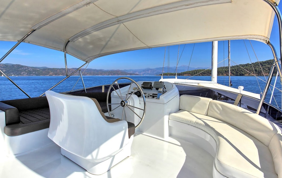 Yacht Photo