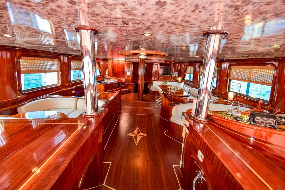 Yacht Photo