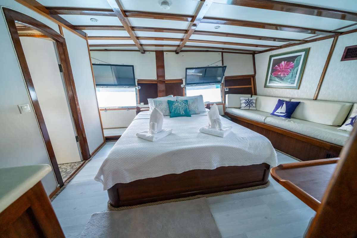 Yacht Photo