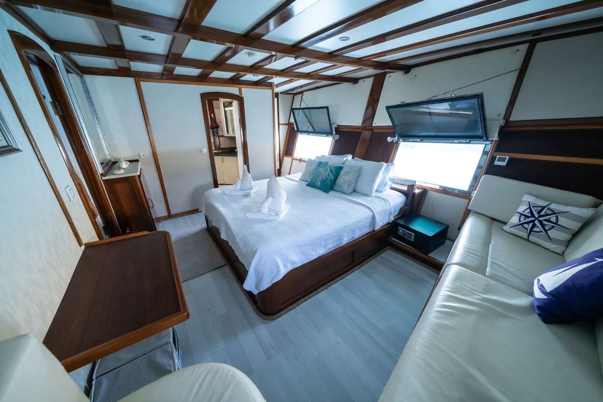 Yacht Photo