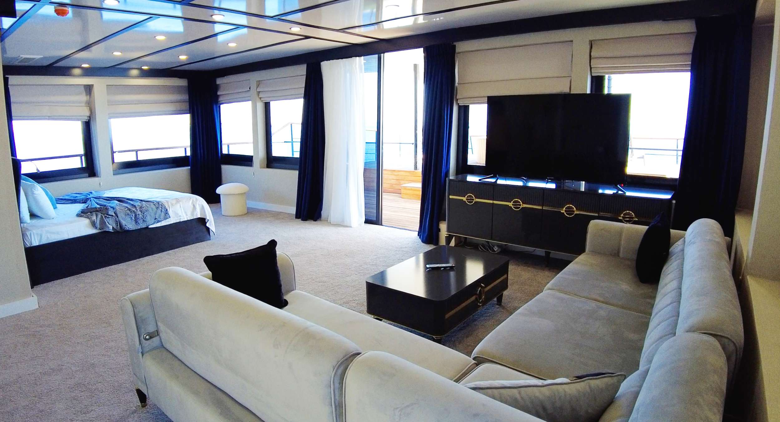 Yacht Photo