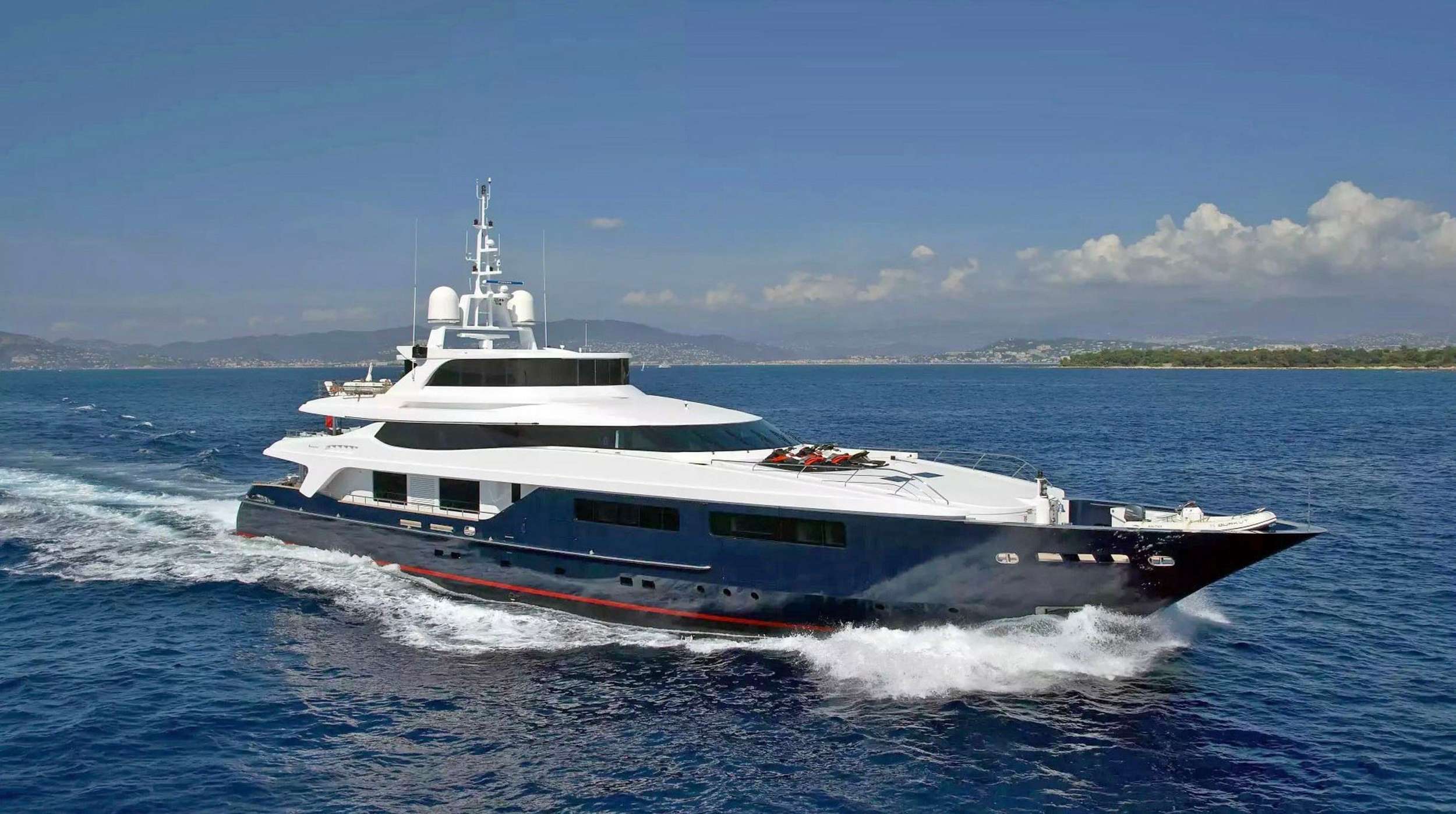 Yacht Photo