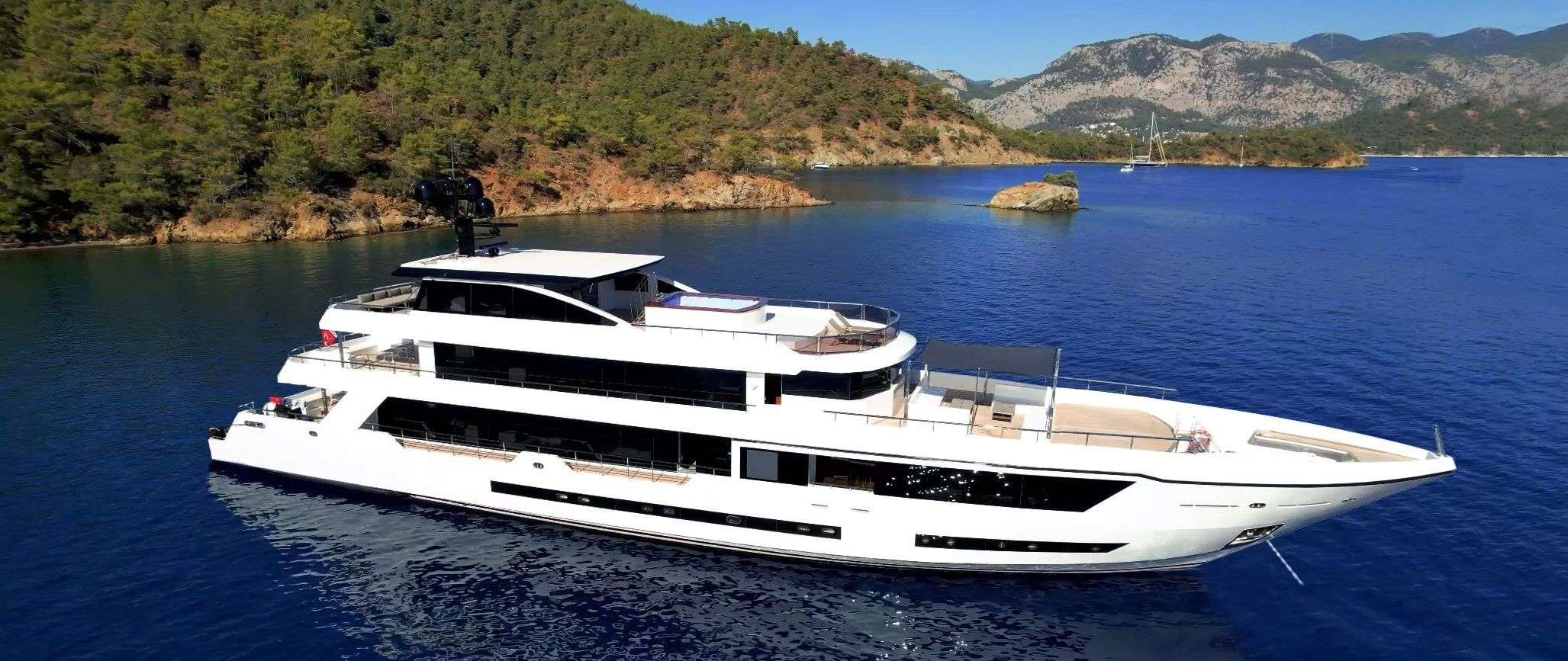 Yacht Photo