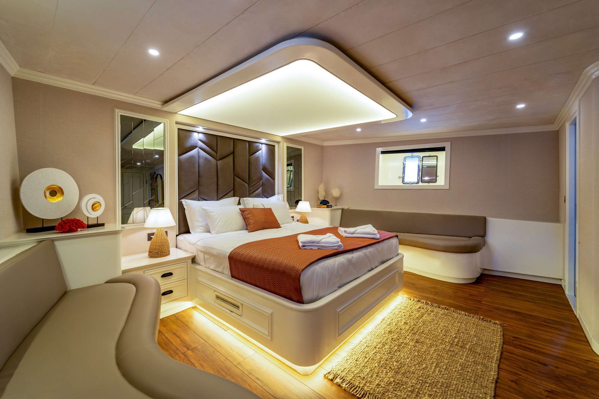 Yacht Photo