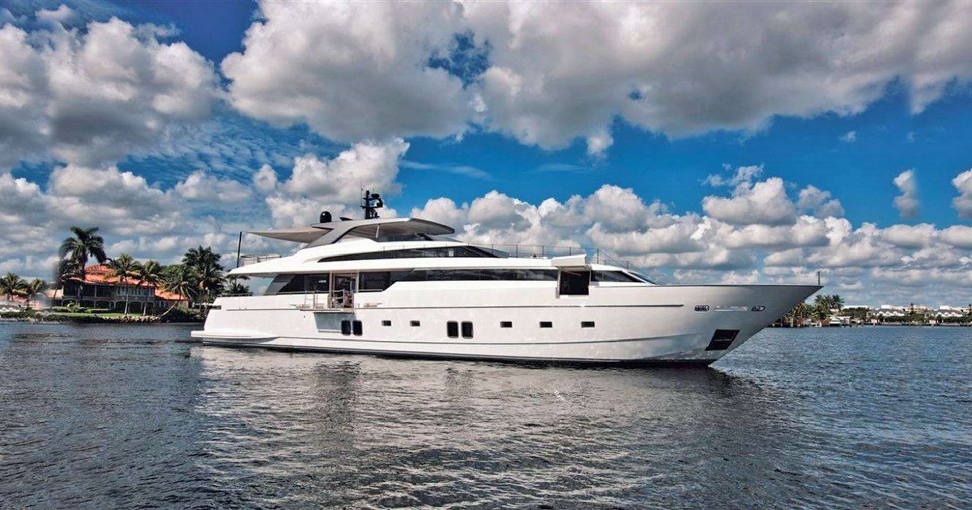 Yacht Photo
