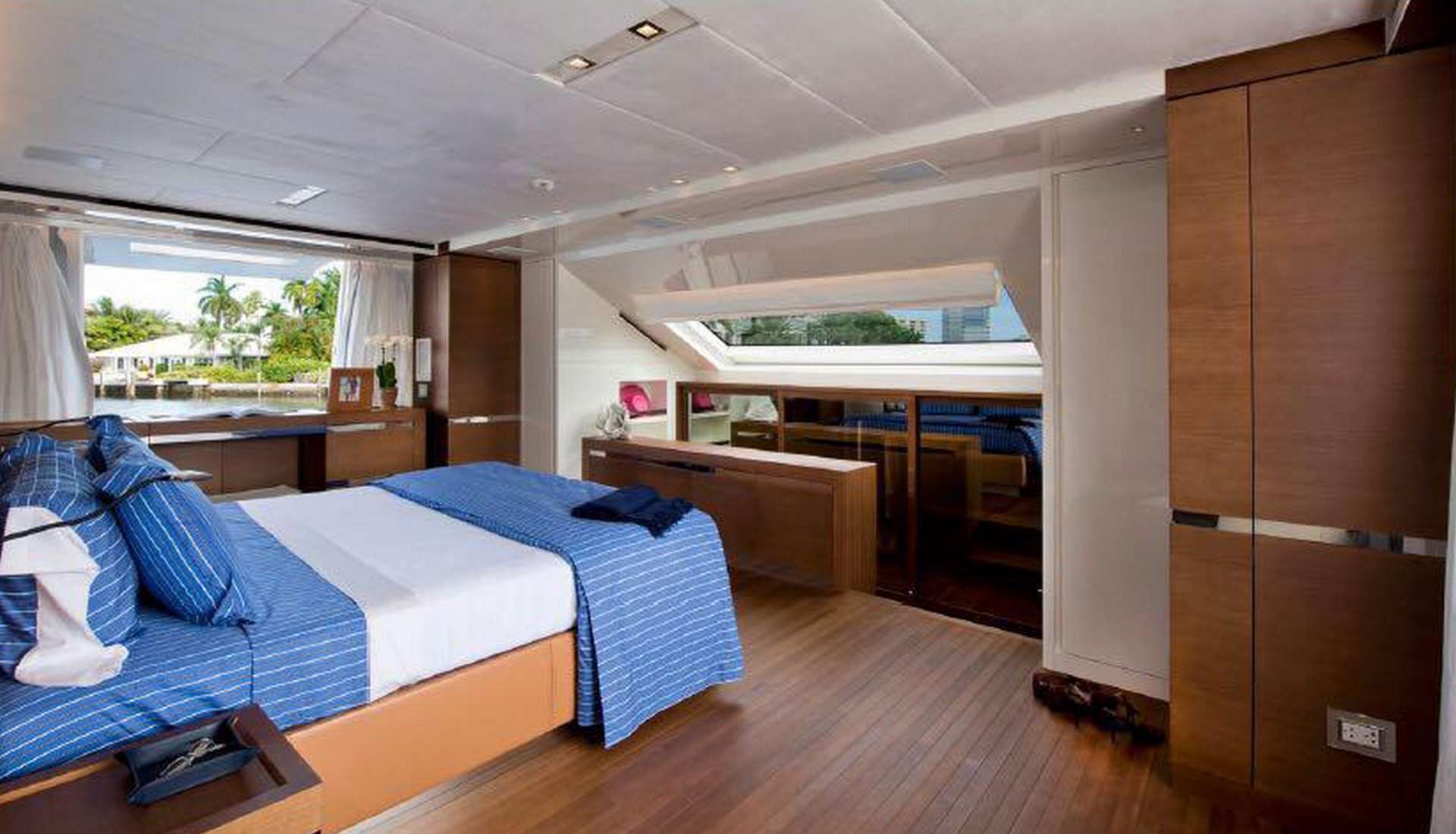 Yacht Photo
