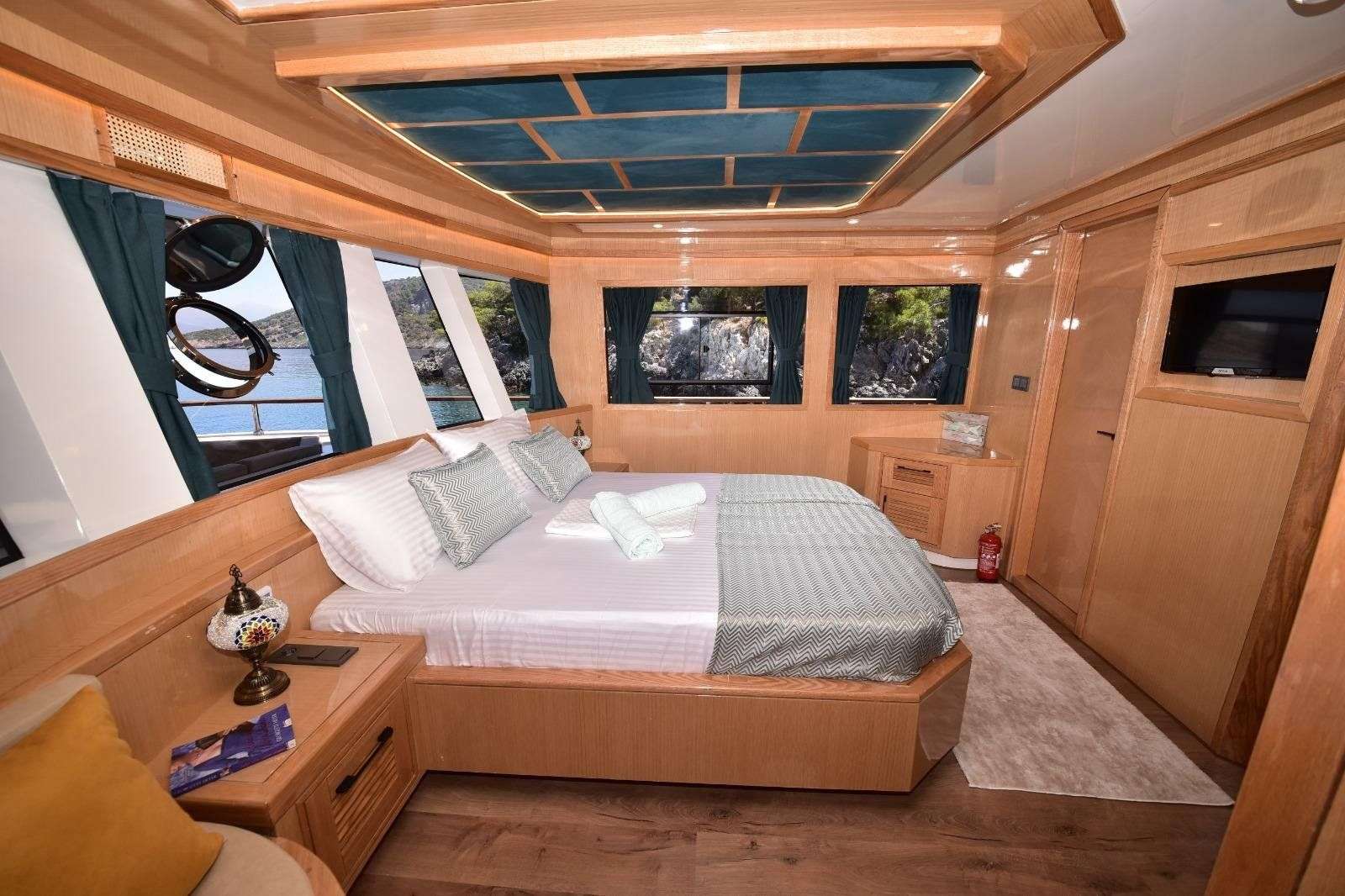 Yacht Photo