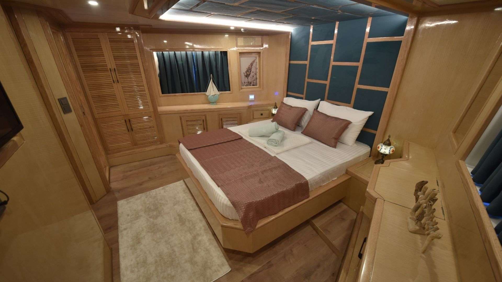Yacht Photo