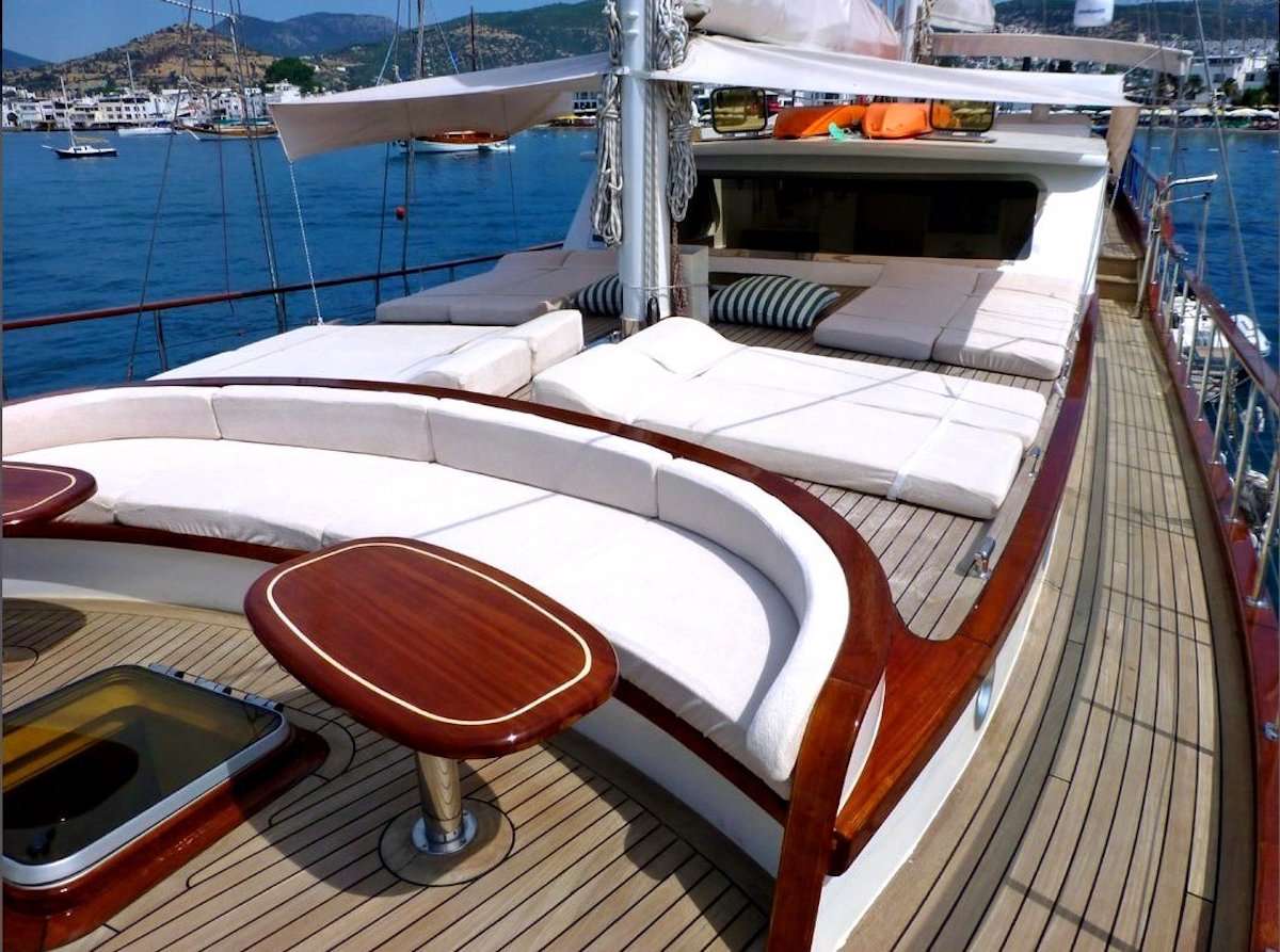 Yacht Photo