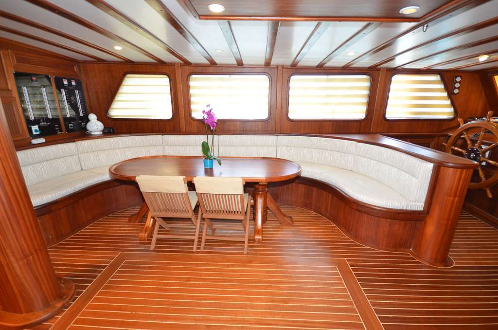 Yacht Photo