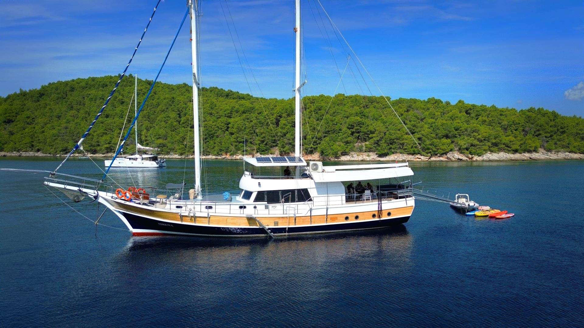 Yacht Photo