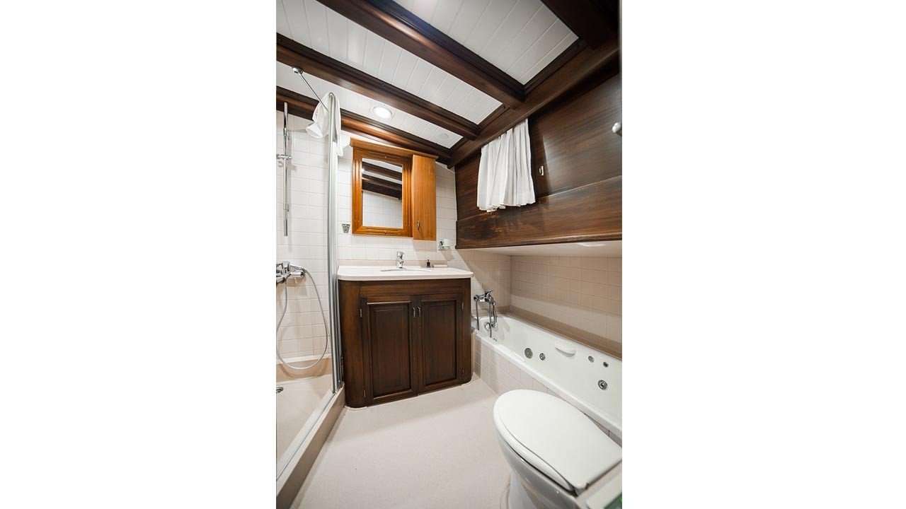 Yacht Photo