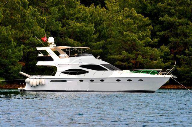 Yacht Photo