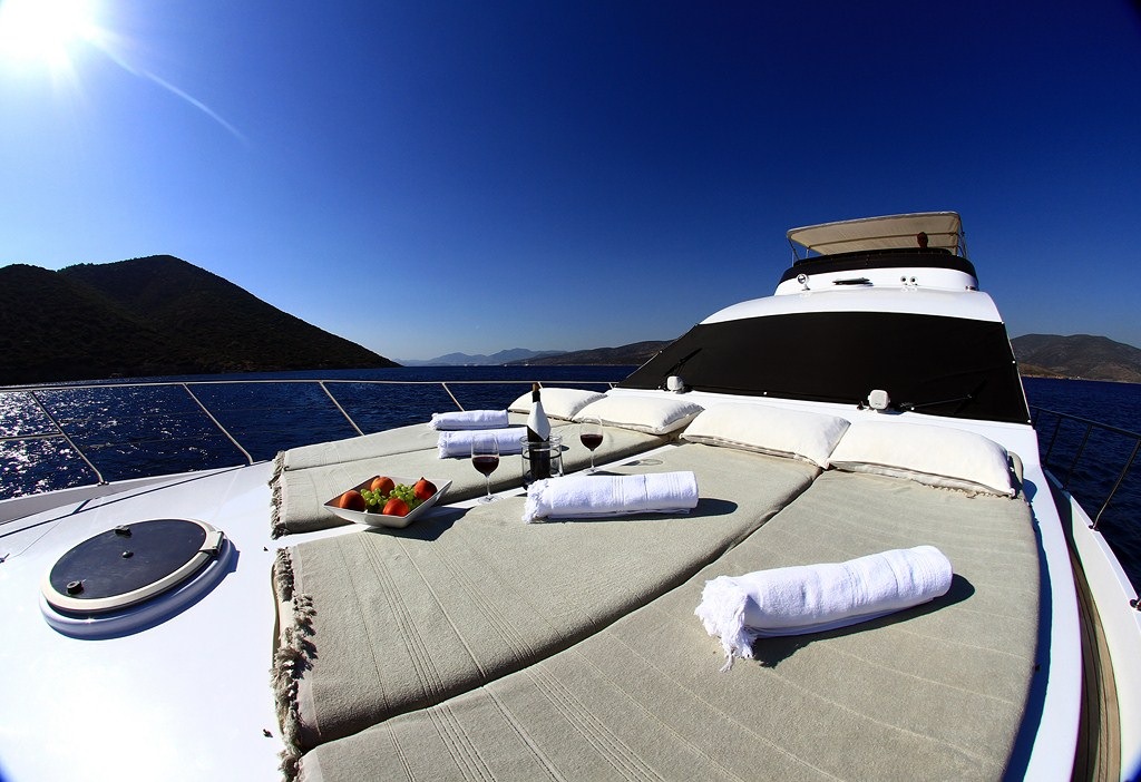 Yacht Photo