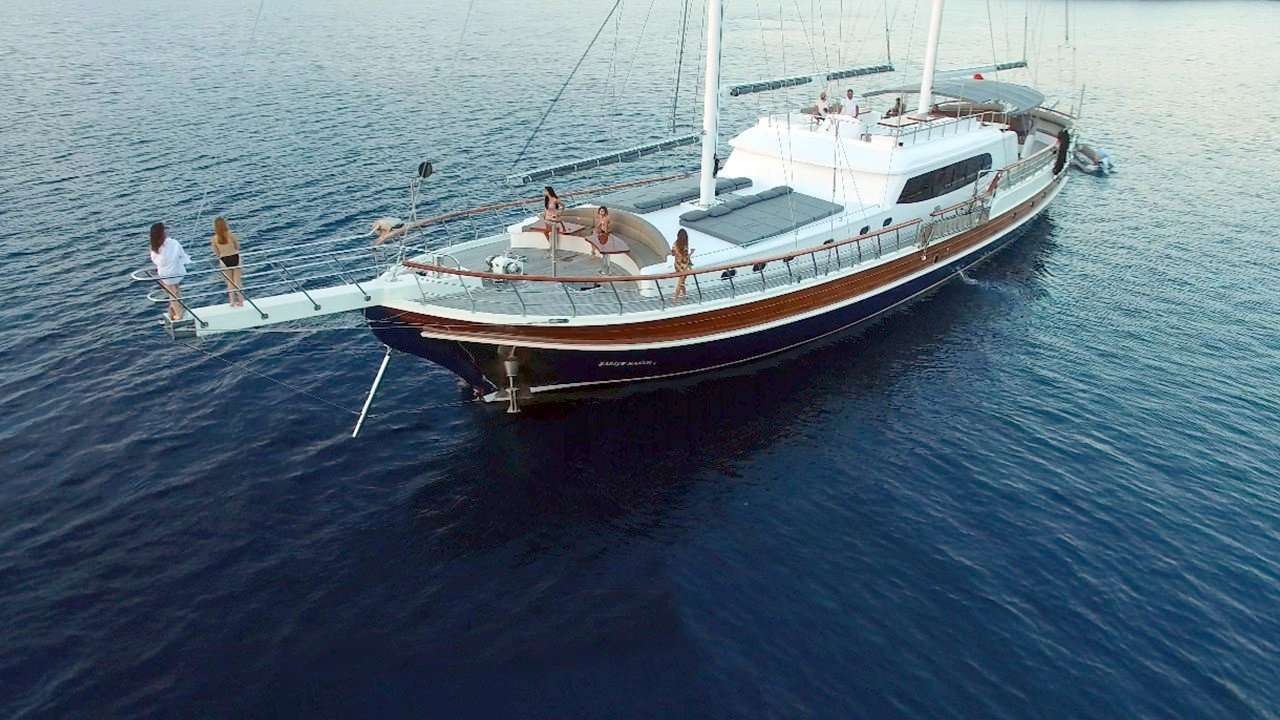 Yacht Photo