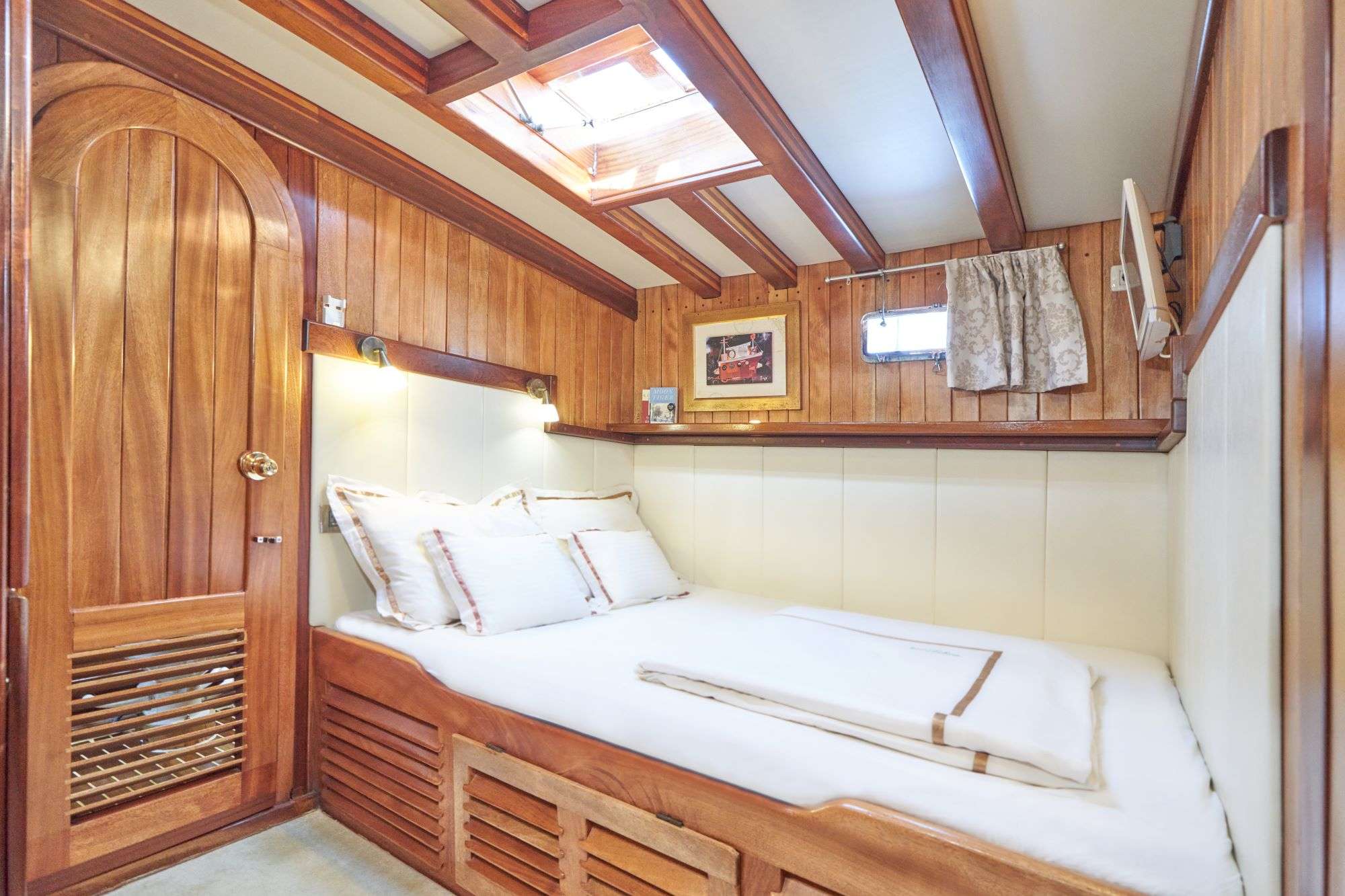 Yacht Photo