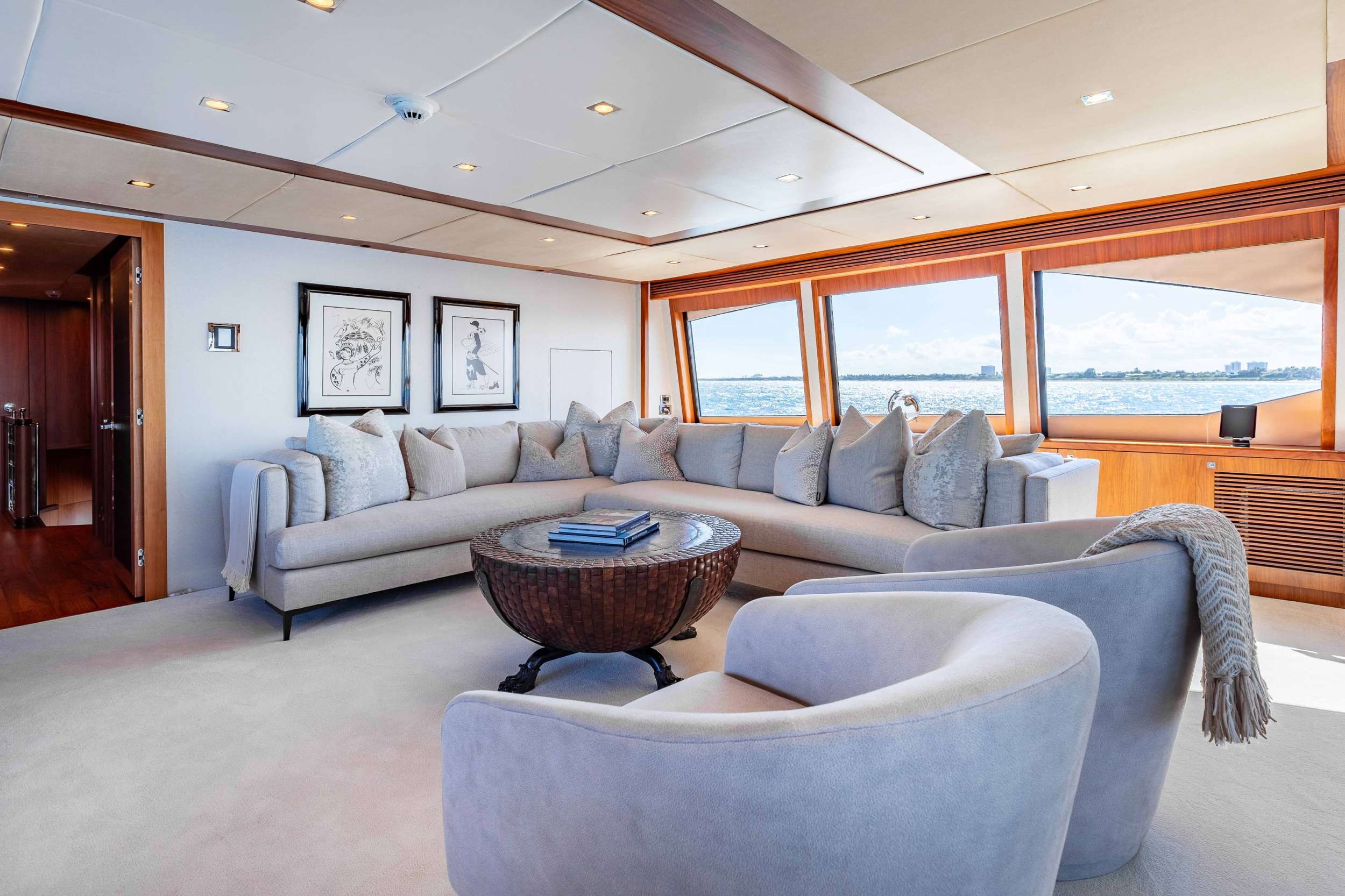 Thumbnail yachtPic14