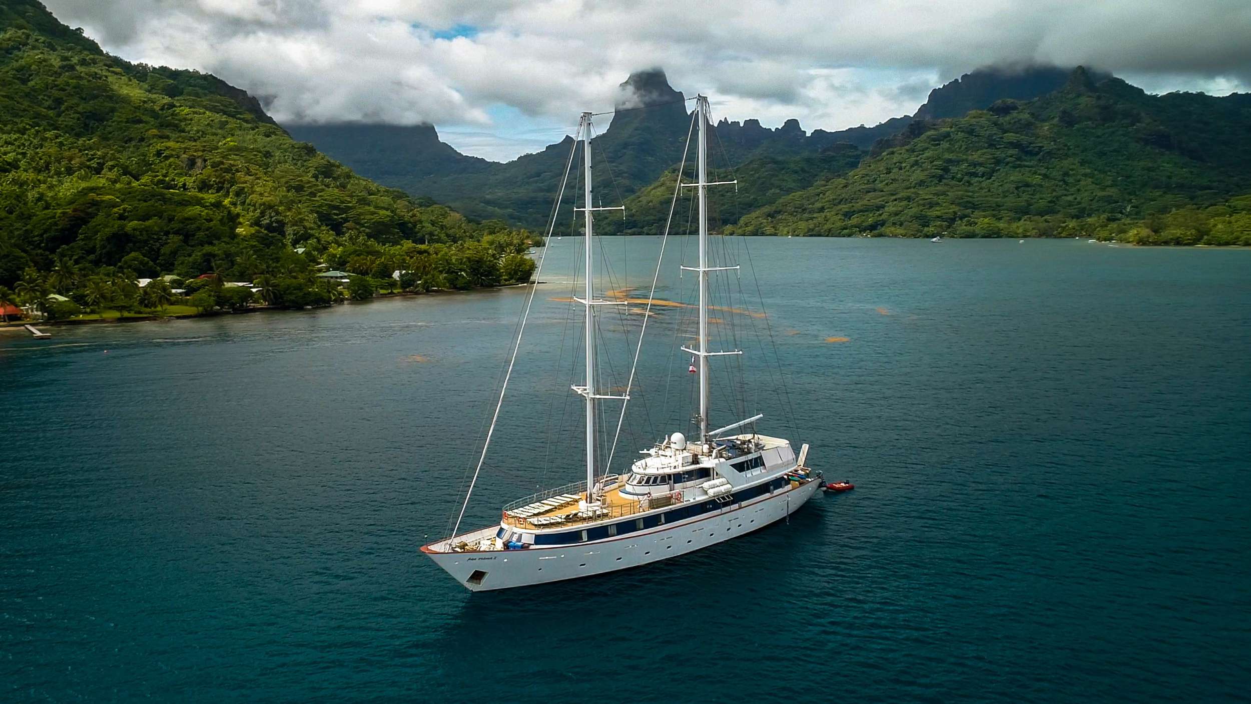 Yacht Photo