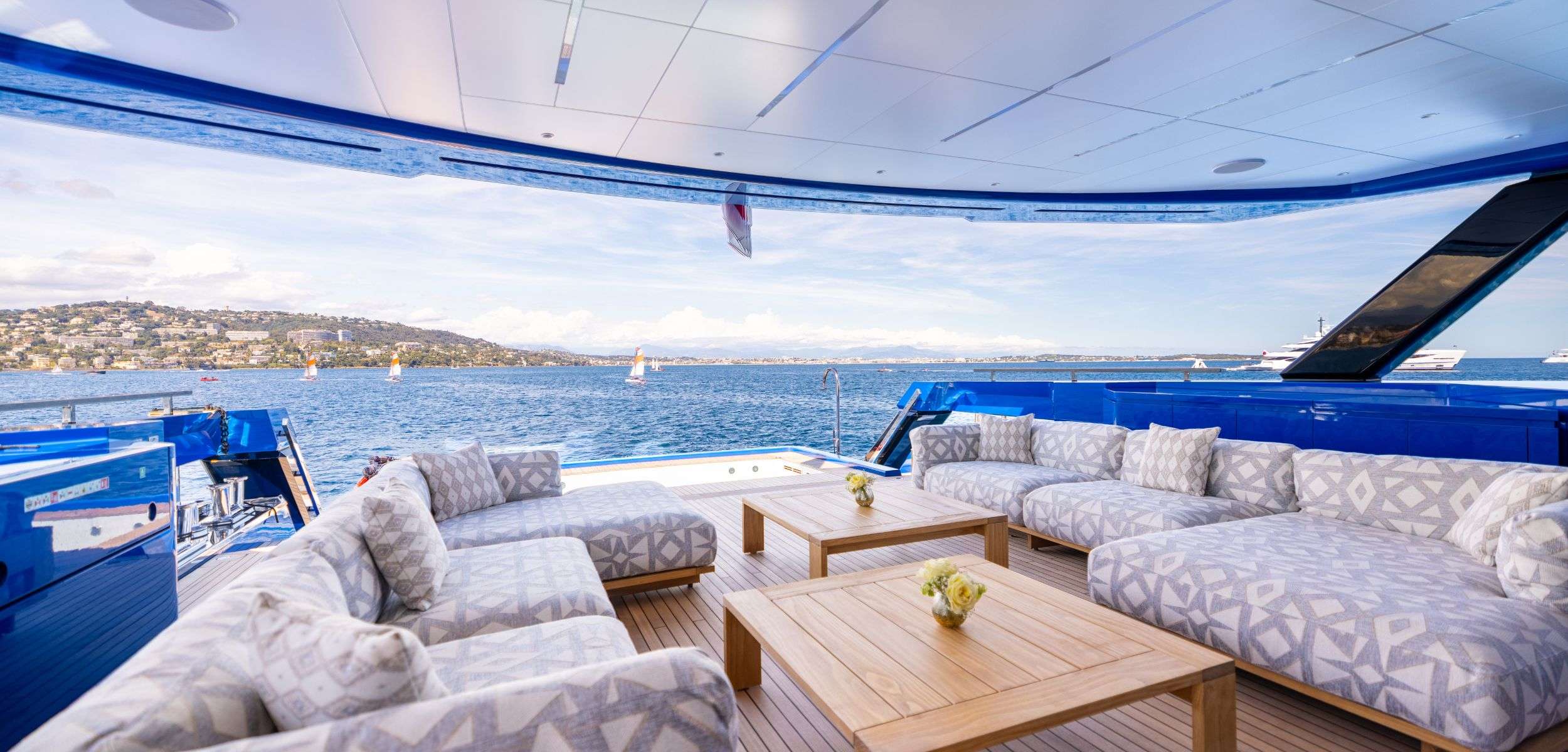 Thumbnail yachtPic18