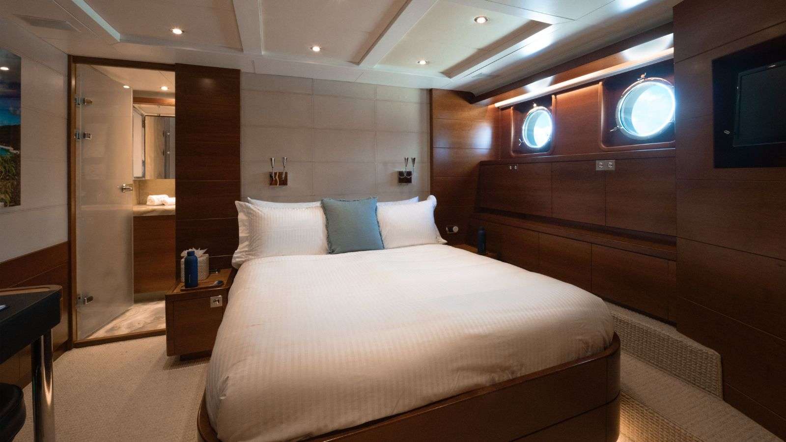 Yacht Photo
