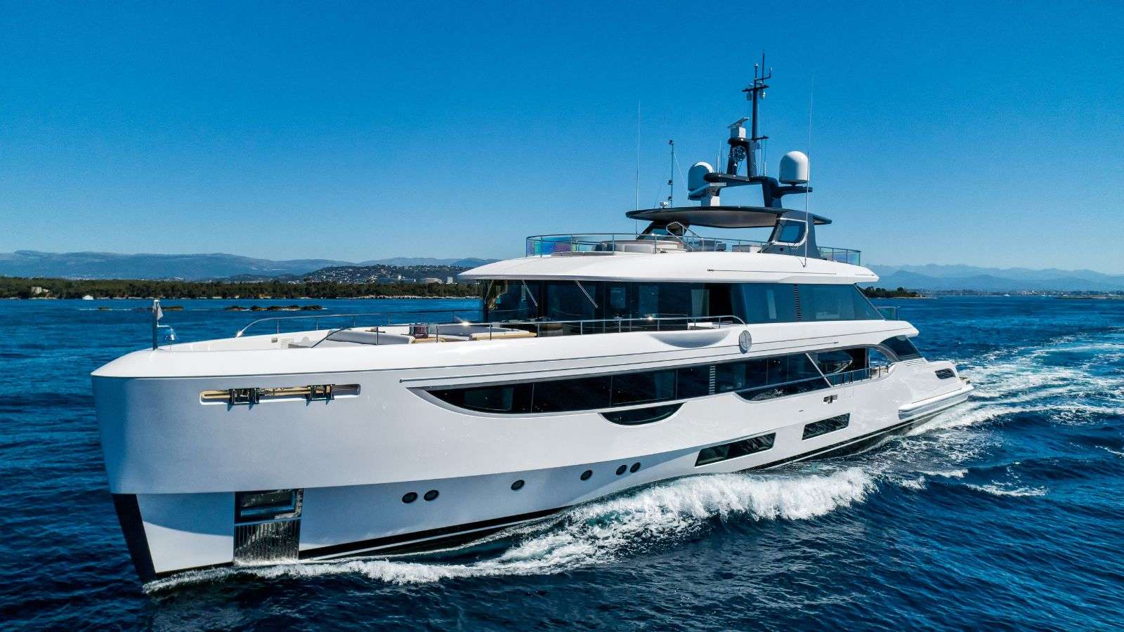 Yacht Photo