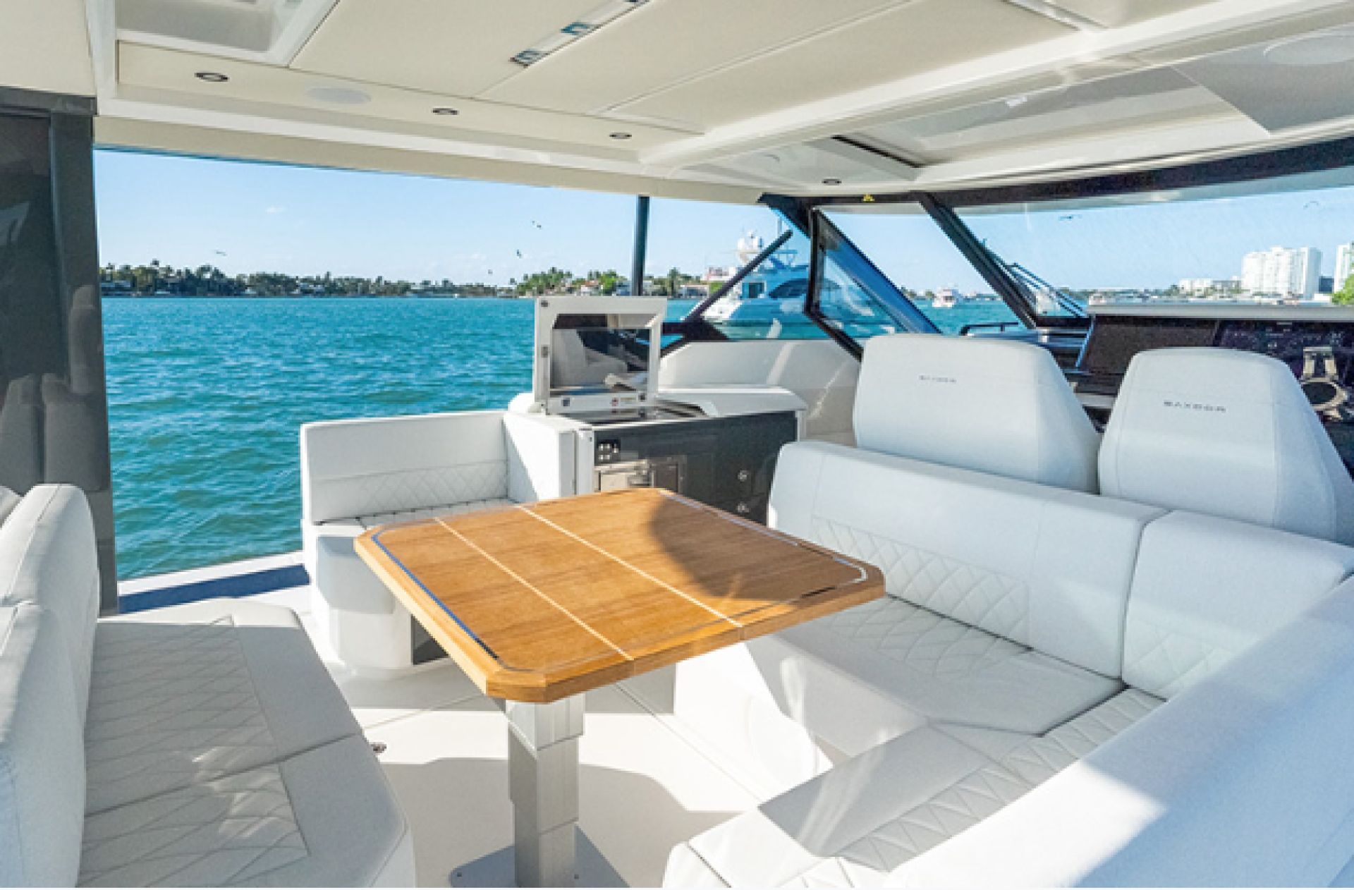Yacht Image 22