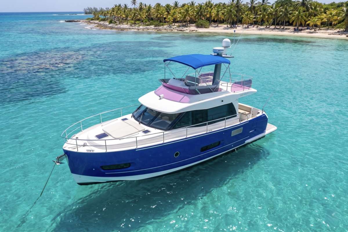 Yacht Photo