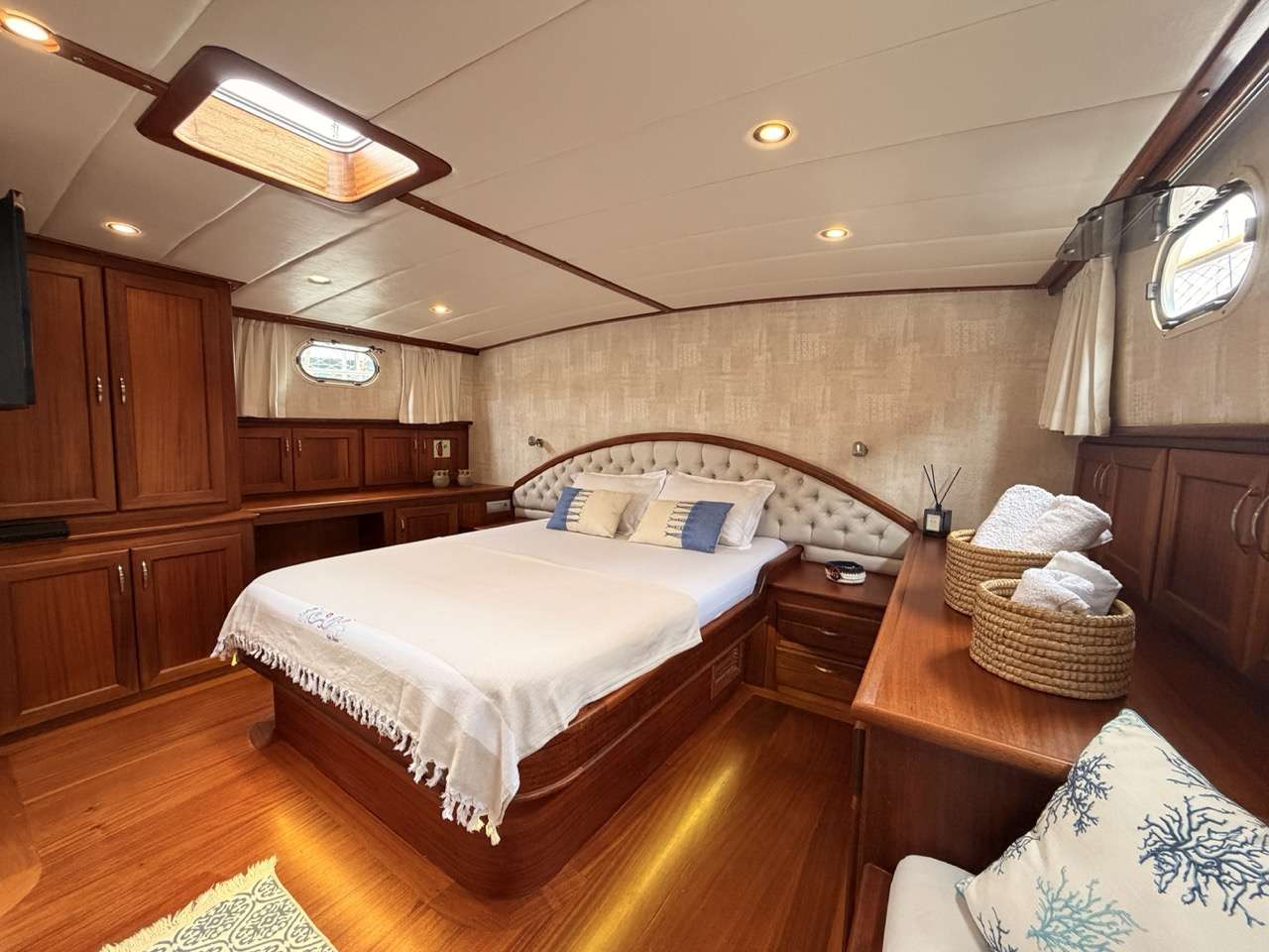 Yacht Photo