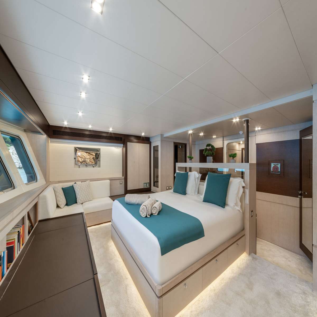 Yacht Photo