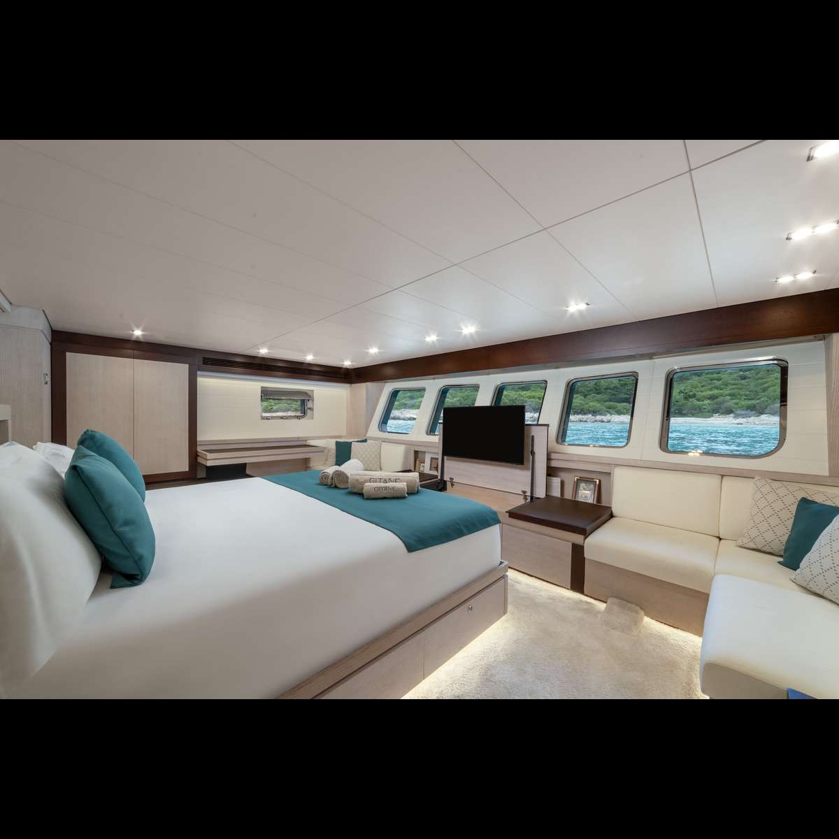 Yacht Photo