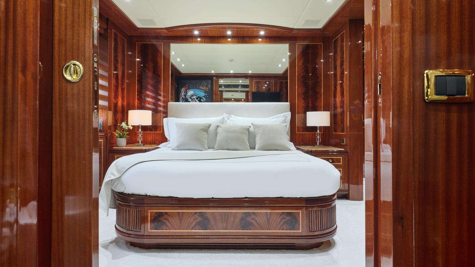 Yacht Photo