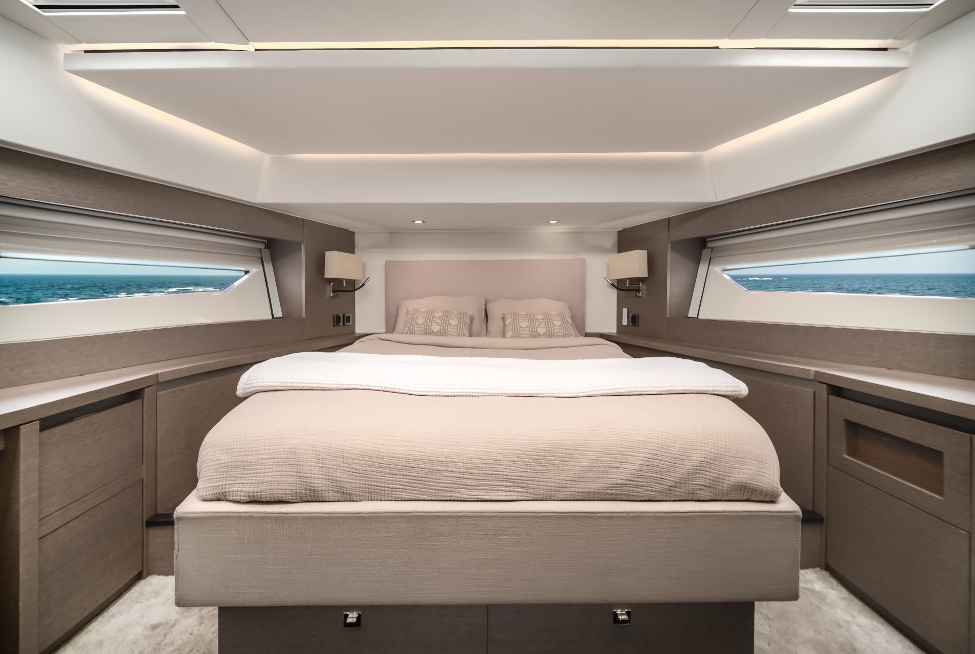 Yacht Image 14