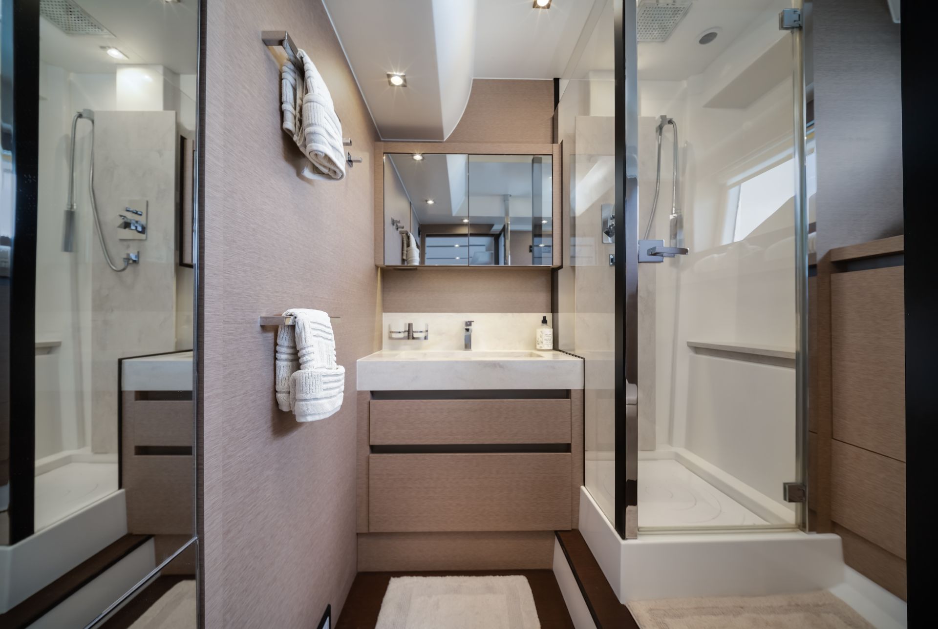 Yacht Image 17