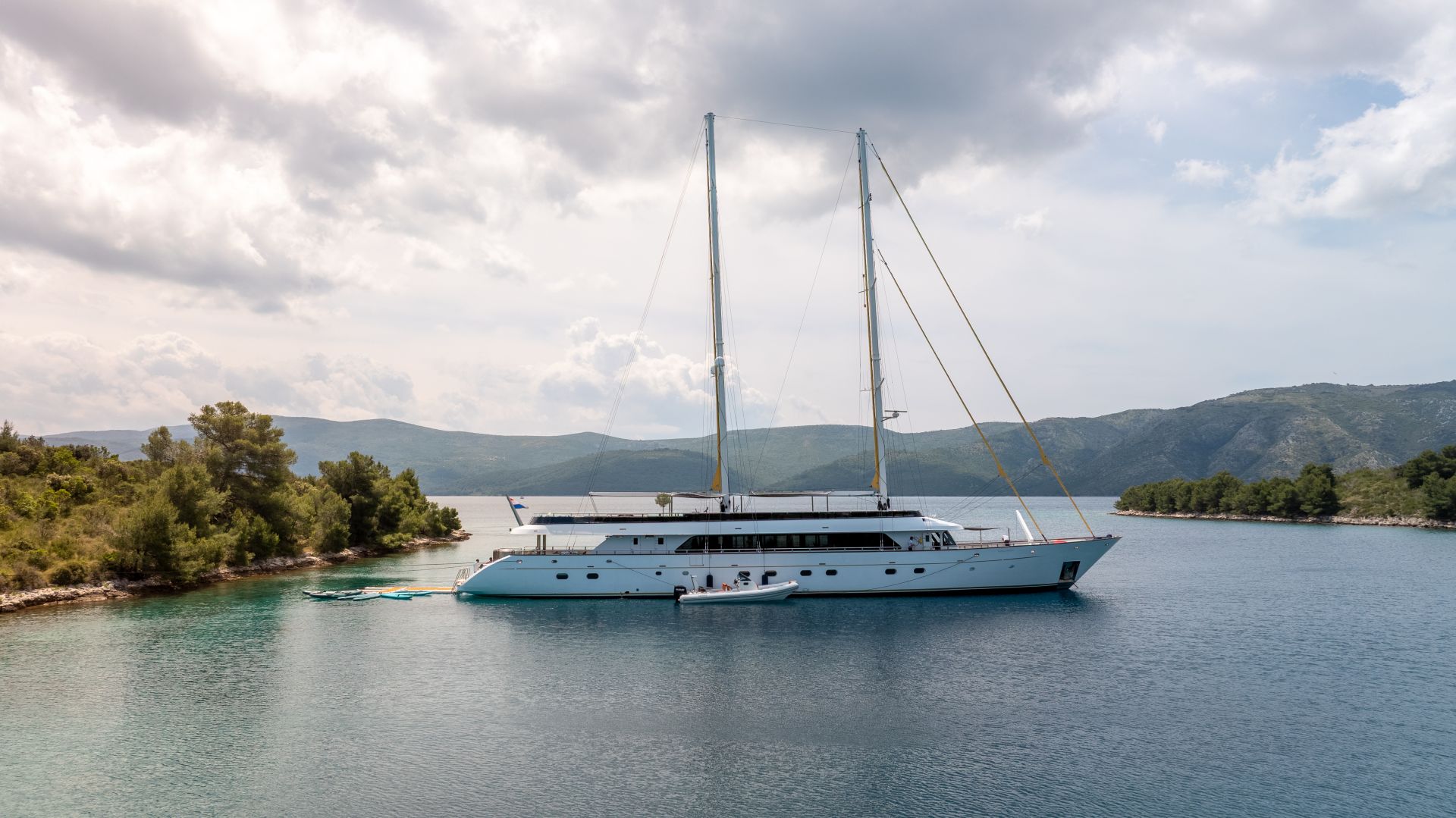 Yacht Photo