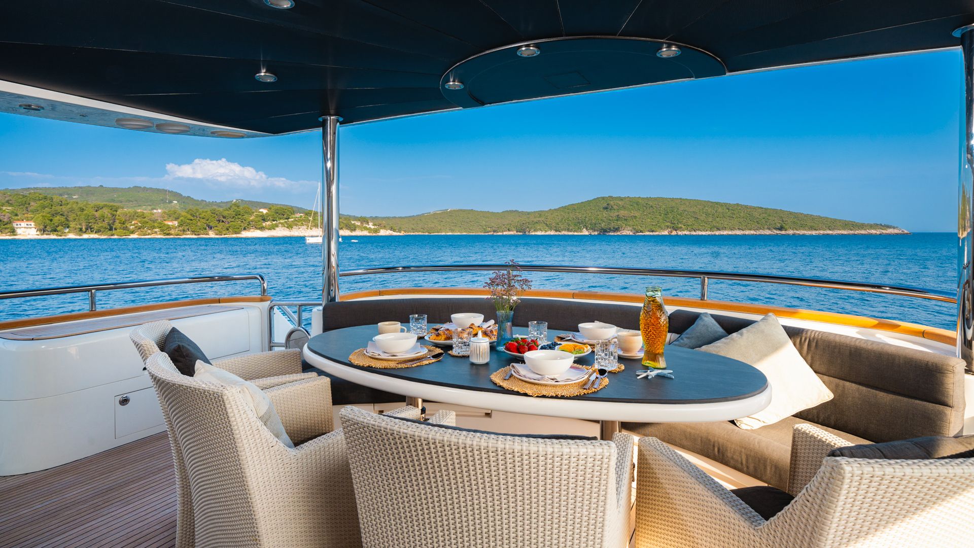 Yacht Photo