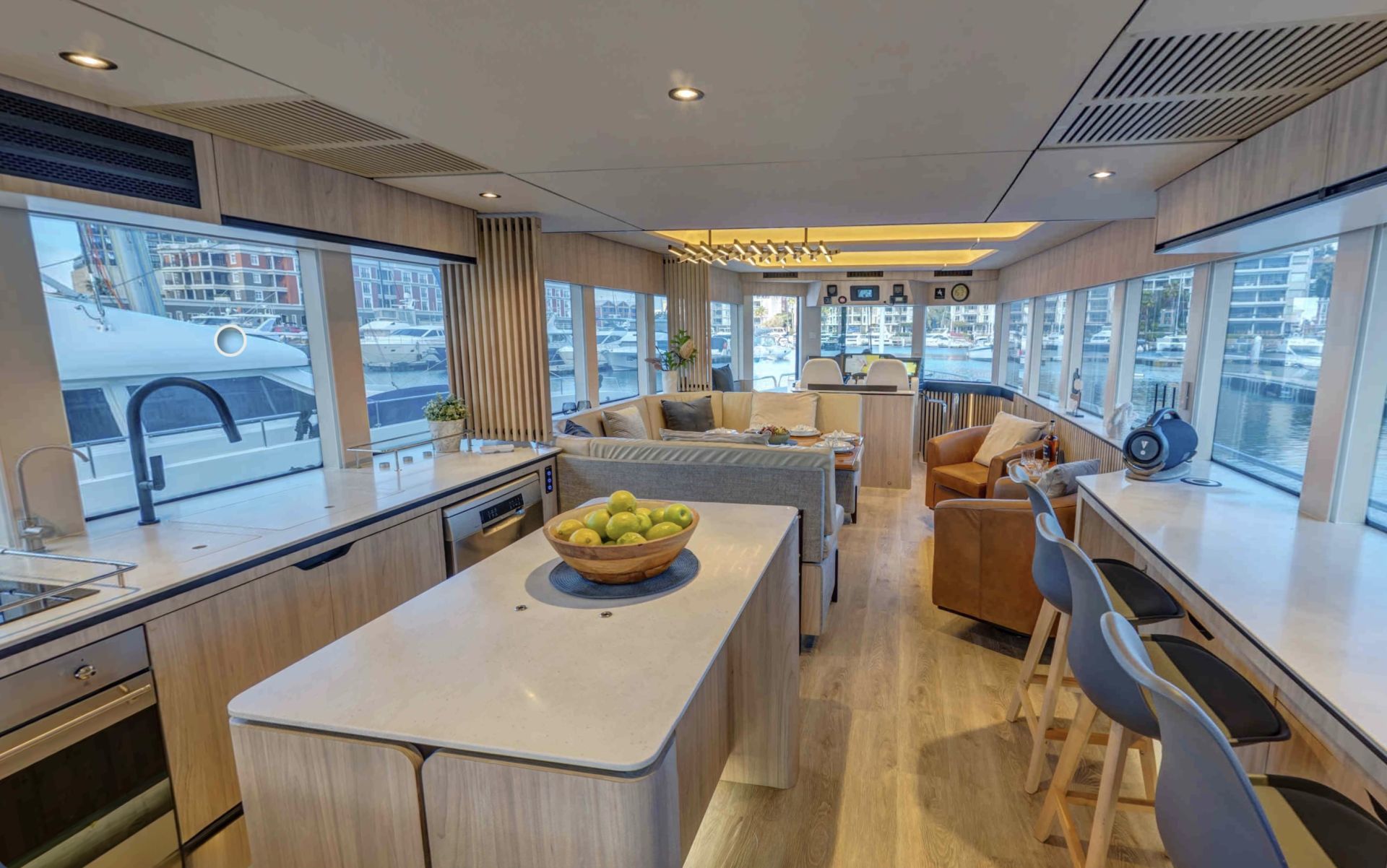 Yacht Image 9