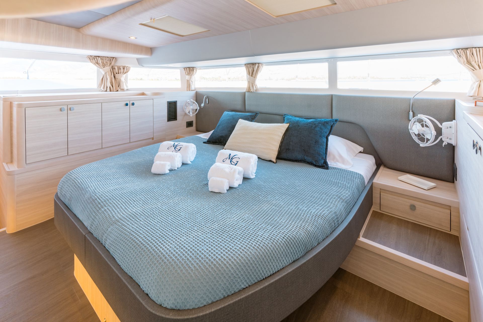 Yacht Image 11