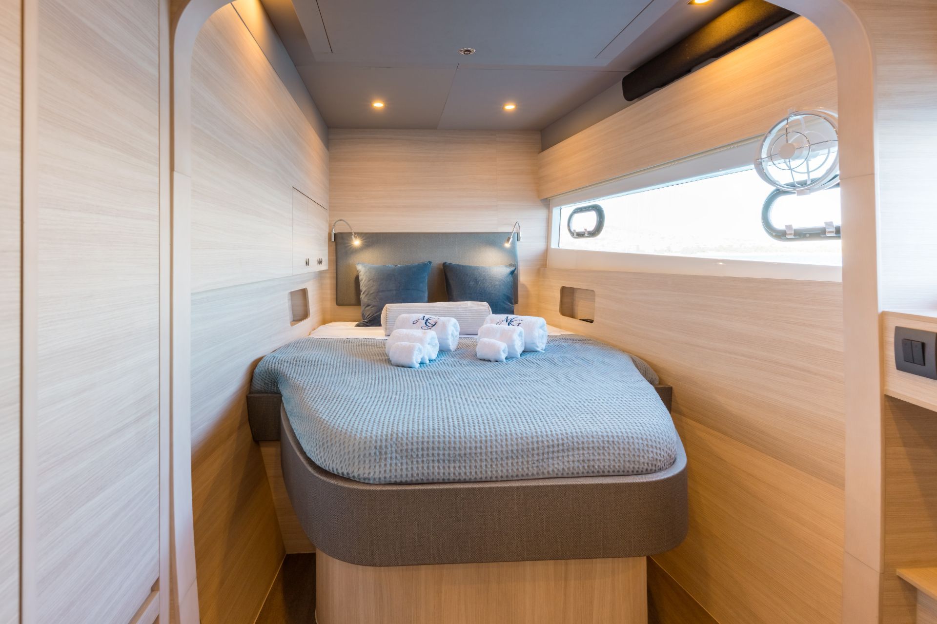 Yacht Image 15