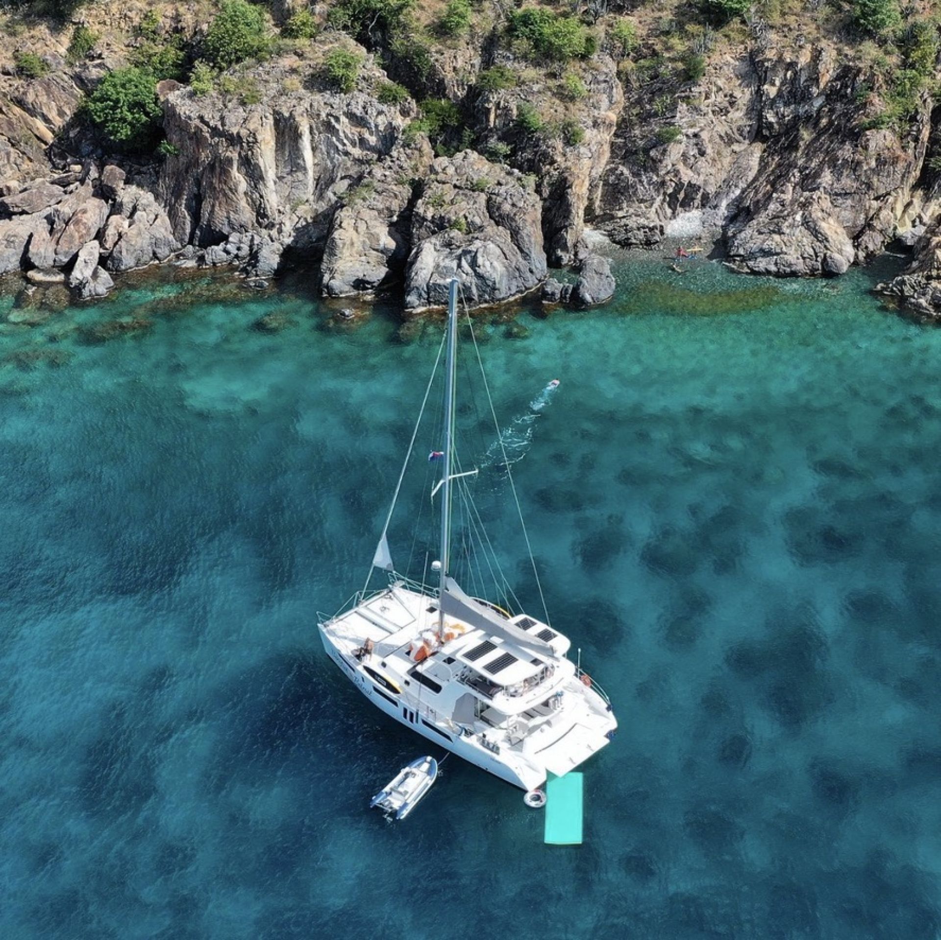 Songbird charter catamaran photo 2