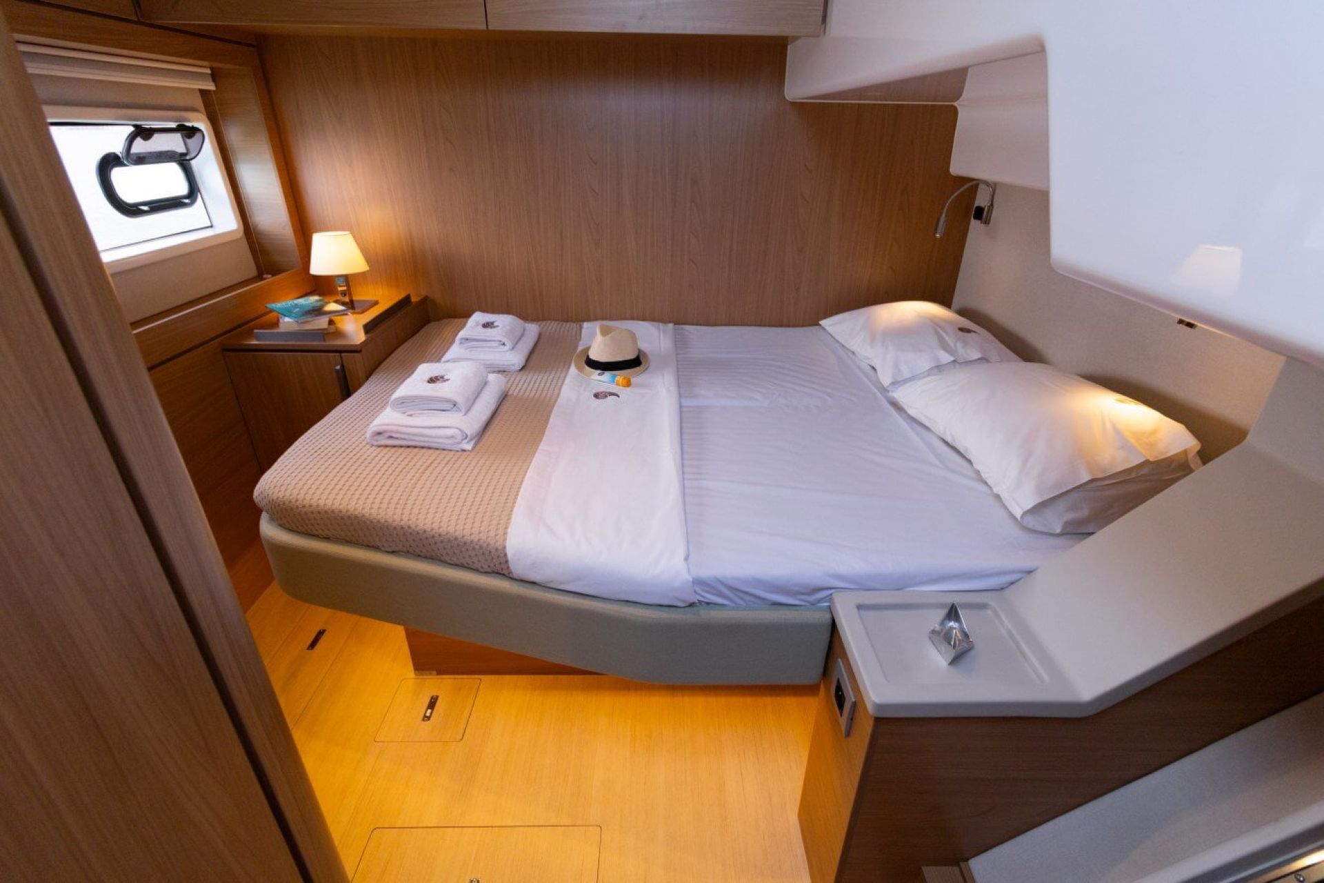 Yacht Image 11