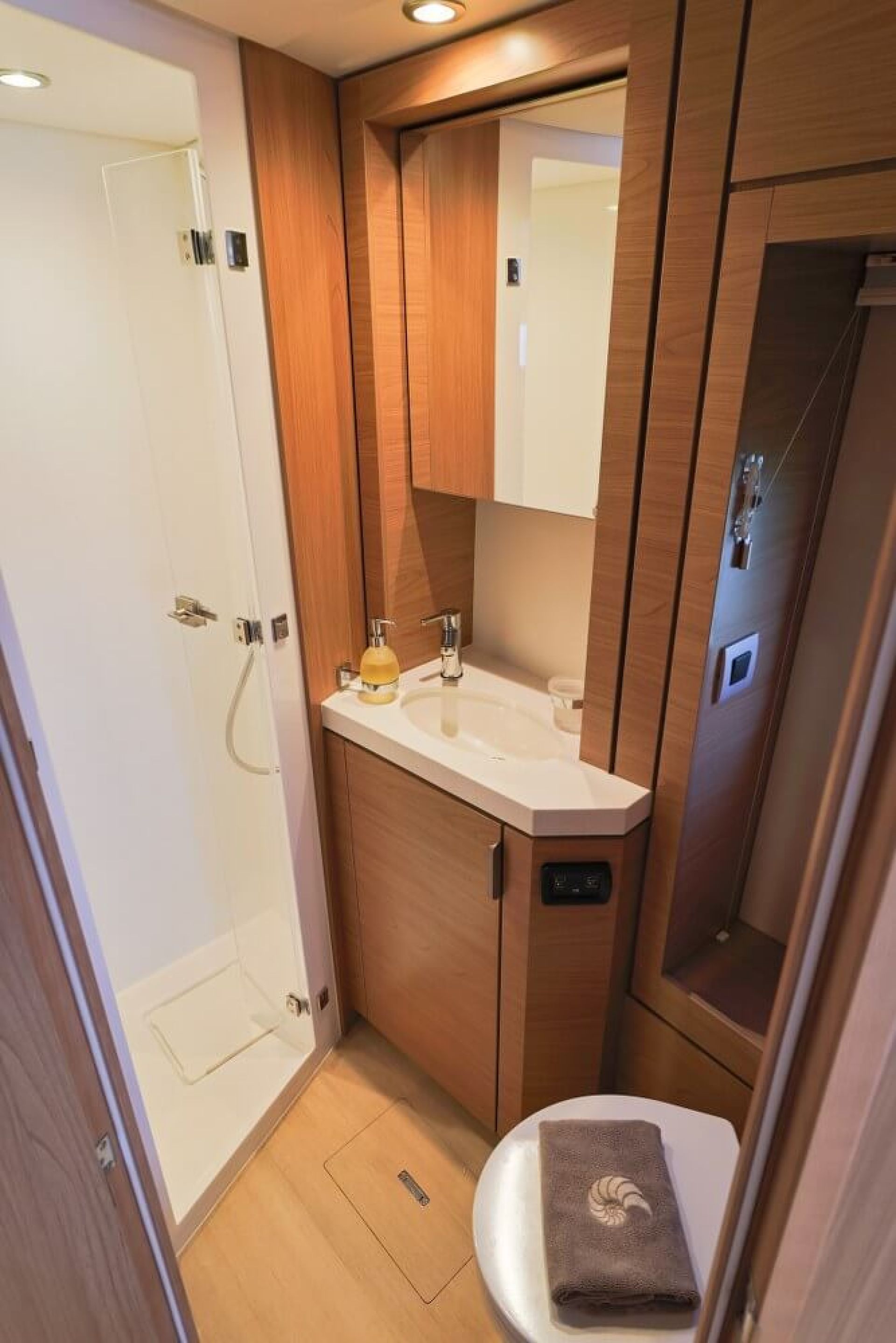 Yacht Image 15