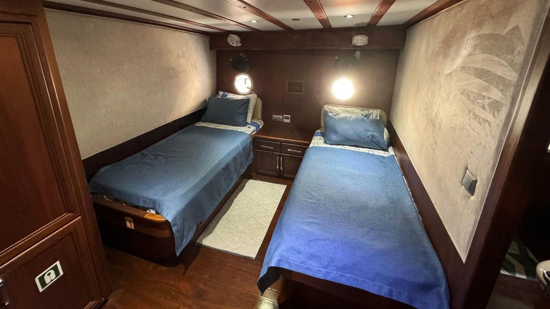 Yacht Image