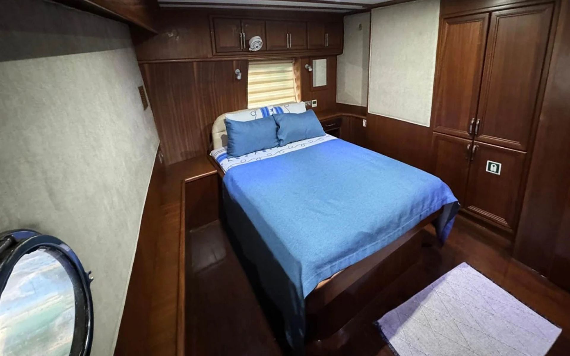 Yacht Image